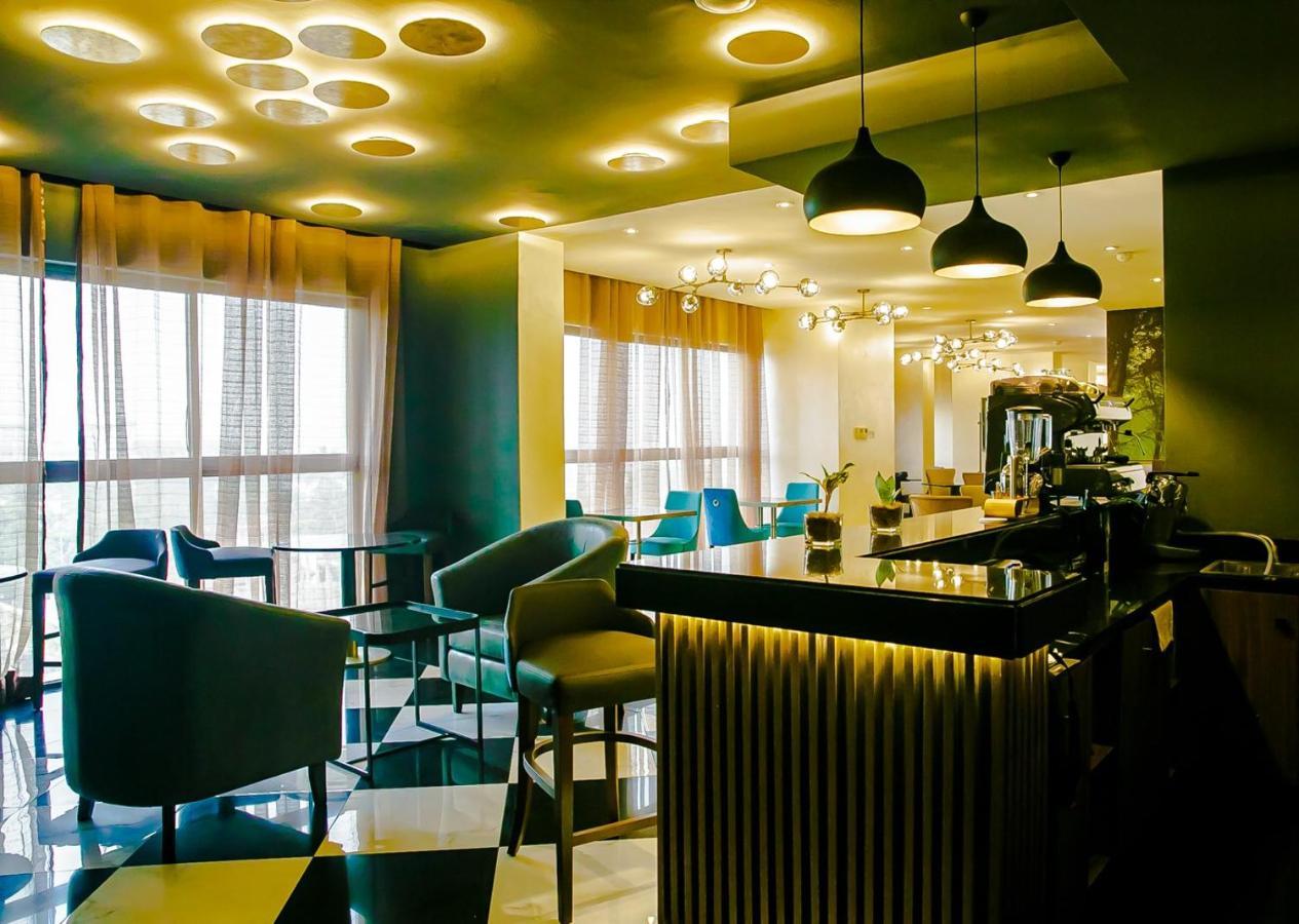 Royal Residences By Design Union Aliayabiagba Εξωτερικό φωτογραφία